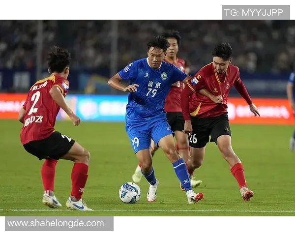 南京足球队的意识探讨：聚焦团队精神与城市文化的融合之路